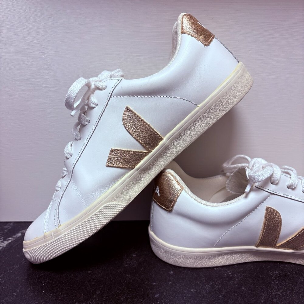 Veja Esplar Leather Sneakers – White/ Platine (Gold) W9 / 40